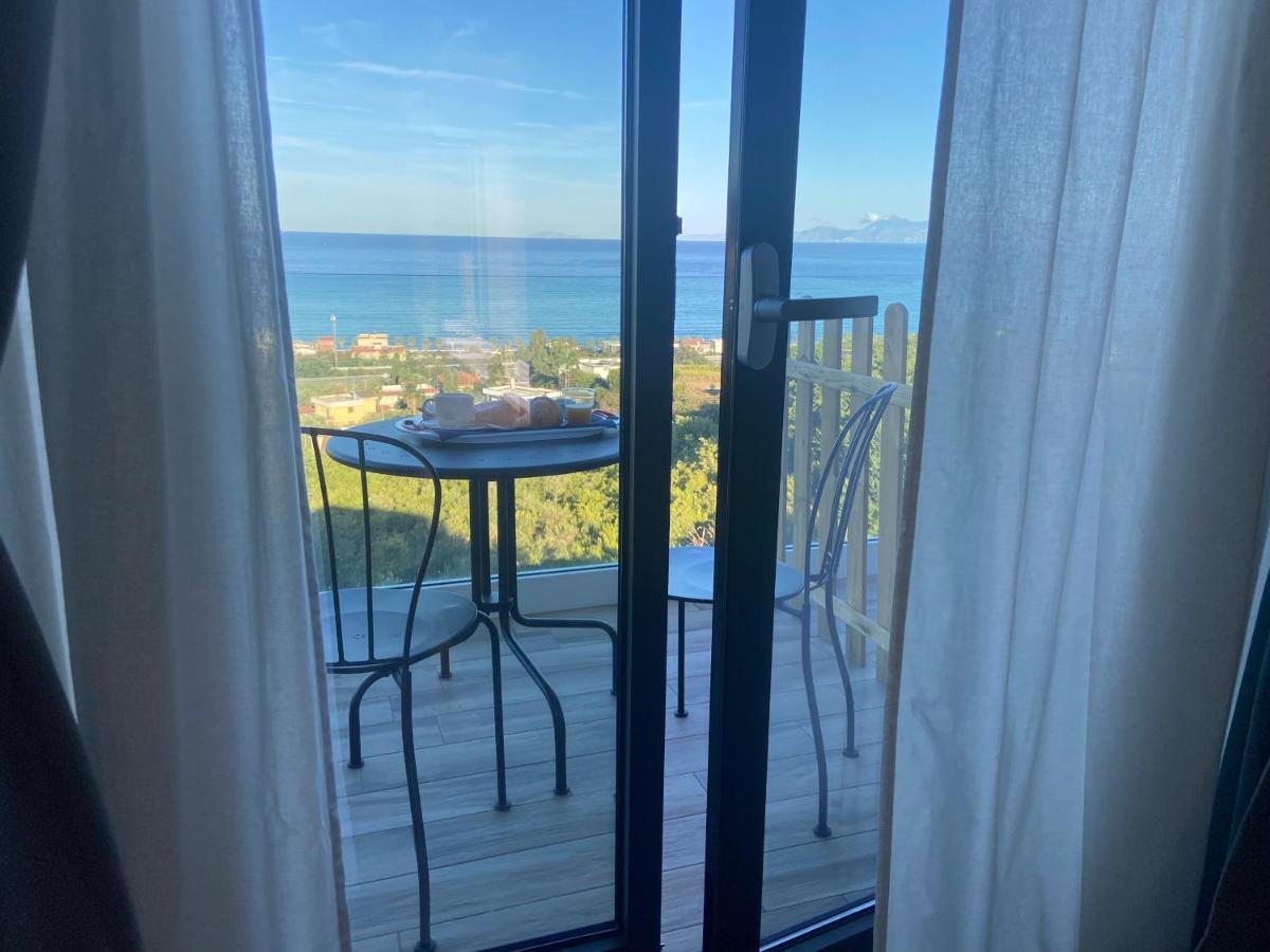 A La Puesta Del Sol Bed & Breakfast Агрополи Екстериор снимка
