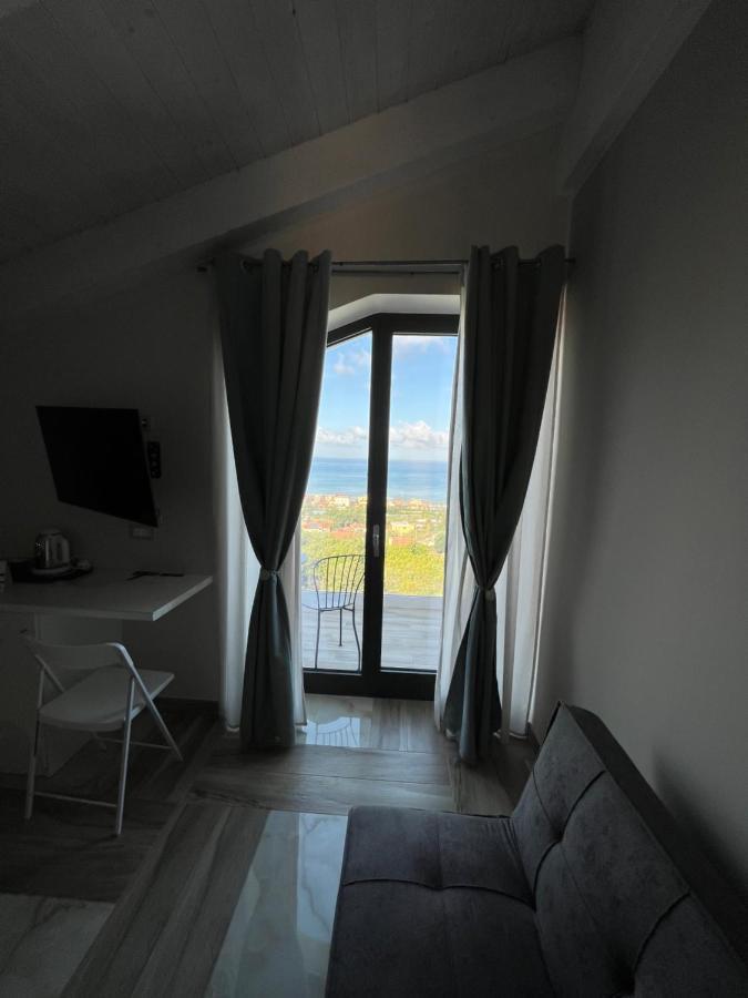 A La Puesta Del Sol Bed & Breakfast Агрополи Екстериор снимка