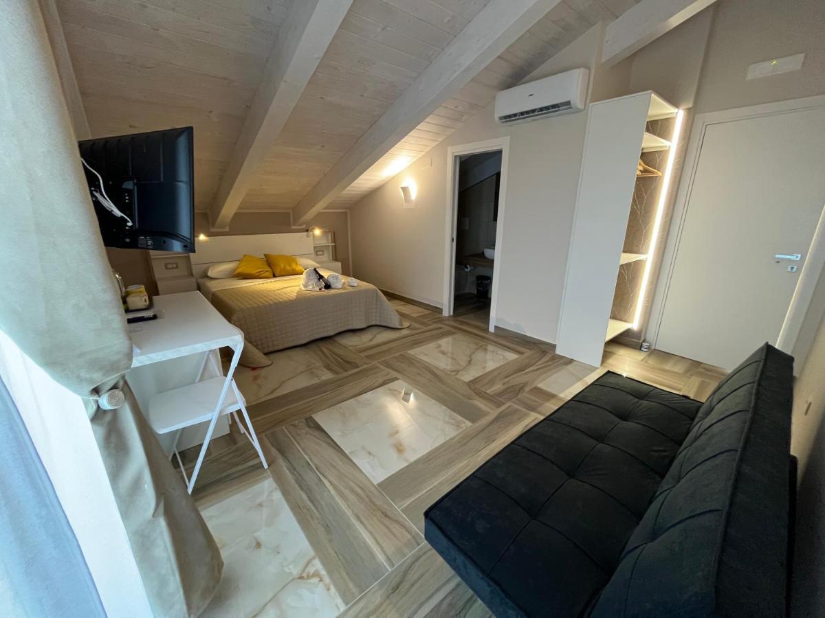 A La Puesta Del Sol Bed & Breakfast Агрополи Екстериор снимка