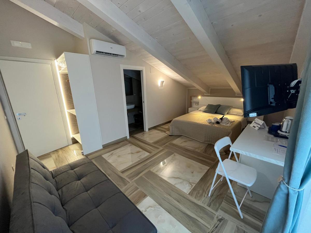 A La Puesta Del Sol Bed & Breakfast Агрополи Екстериор снимка